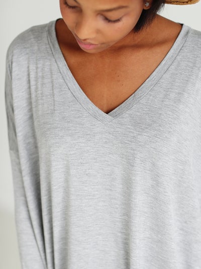 https://cdn.shopify.com/s/files/1/0027/7692/4218/files/Heather_Gray_PIKO_V-Neck_Long_Sleeve_Top_2d93d825-e92a-4b6b-92c5-afbd585cb1e0.mp4?7832781743164635602